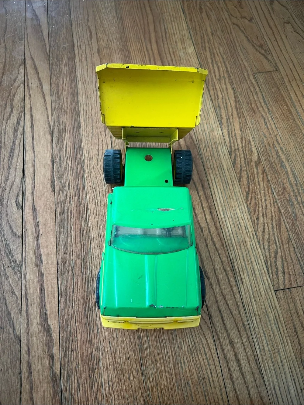 Vintage Tonka Green and Yellow Metal Dump Truck